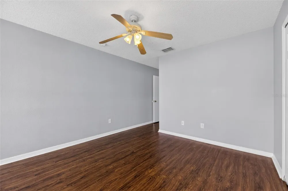 2258 FLUORSHIRE DRIVE Brandon, FL 33511