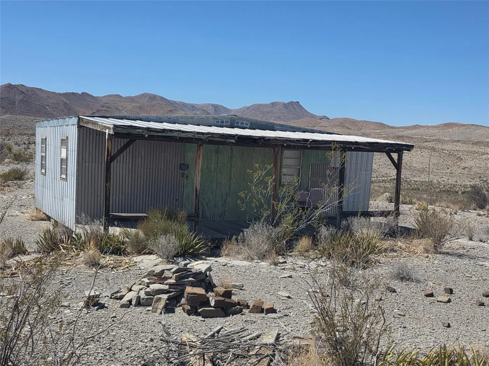 1 Bob Cat Study Butte-Terlingua, TX 78952