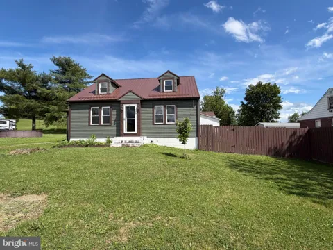 9285 FRANKFORT HIGHWAY