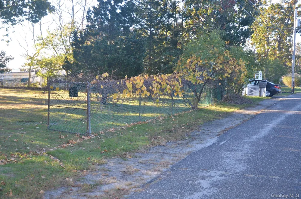VL Johns Neck Road Shirley, NY 11967