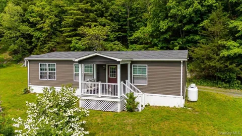 559 Lake Road