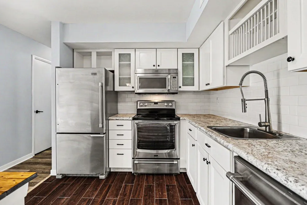 734 W Kilgore Road #303 Kalamazoo, MI 49008