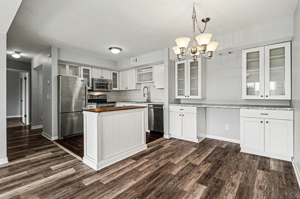 734 W Kilgore Road #303 Kalamazoo, MI 49008