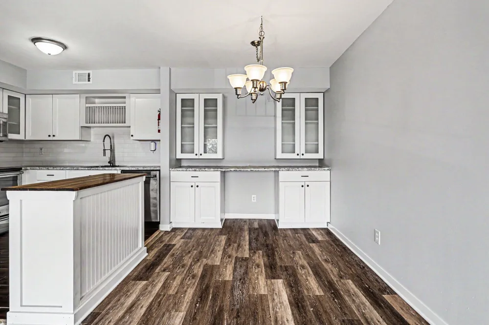 734 W Kilgore Road #303 Kalamazoo, MI 49008