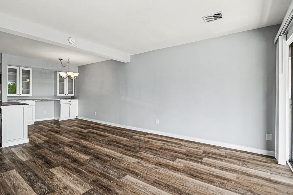 734 W Kilgore Road #303 Kalamazoo, MI 49008