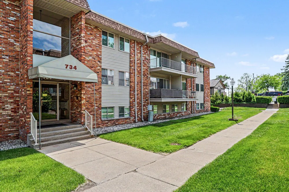 734 W Kilgore Road #303 Kalamazoo, MI 49008