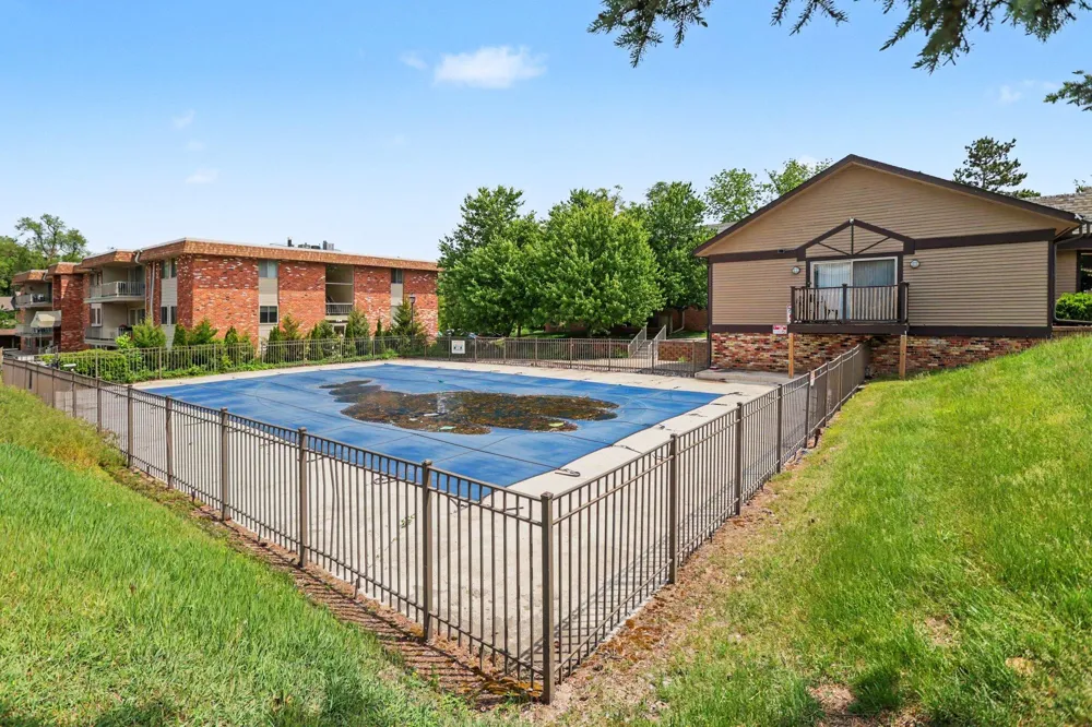 734 W Kilgore Road #303 Kalamazoo, MI 49008