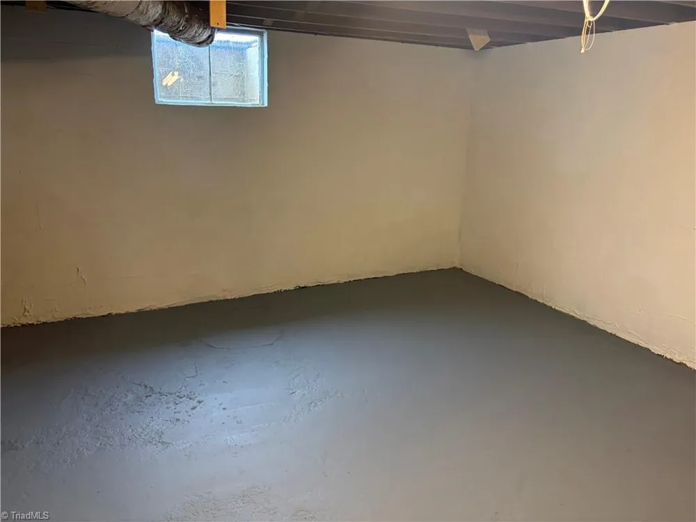 4685 Rock Creek Road Hayes, NC 28635