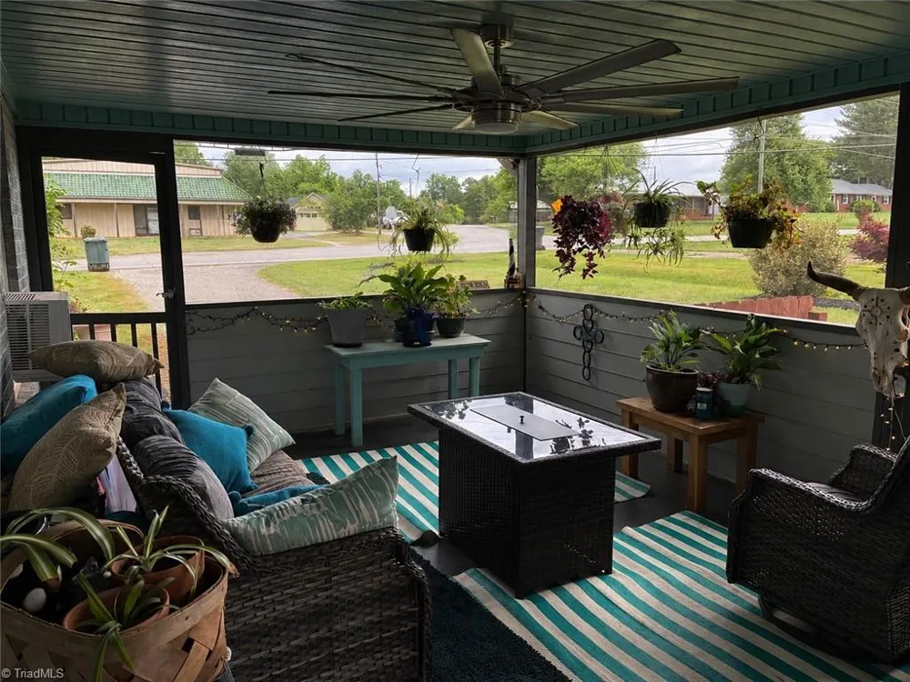 4685 Rock Creek Road Hayes, NC 28635