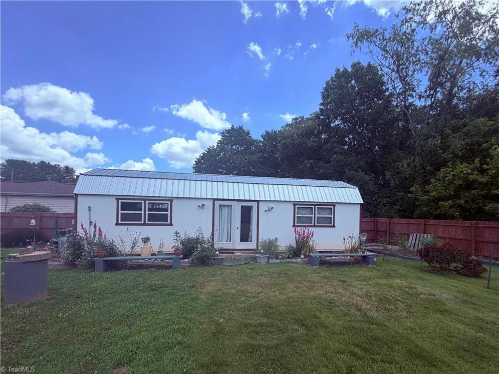 4685 Rock Creek Road Hayes, NC 28635