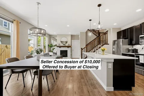 2378 W 165th Place
