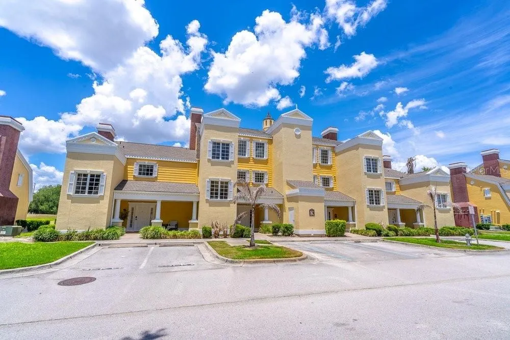1322 SEVEN EAGLES COURT #302 Reunion, FL 34747