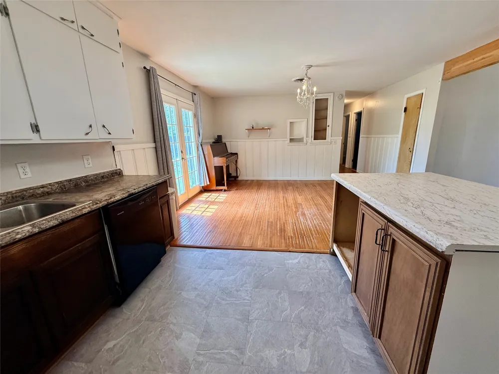 105 Ragland Street Graham, TX 76450