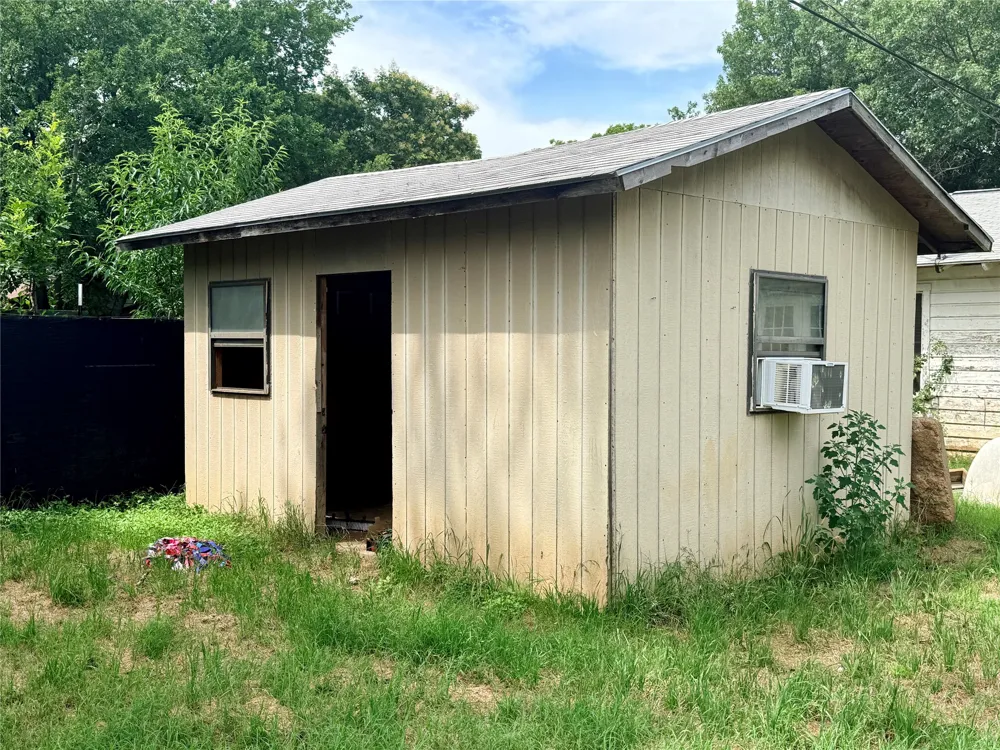 105 Ragland Street Graham, TX 76450