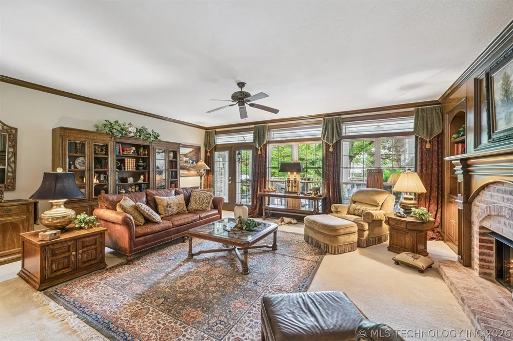 9835 E Shadowlake Drive Claremore, OK 74017