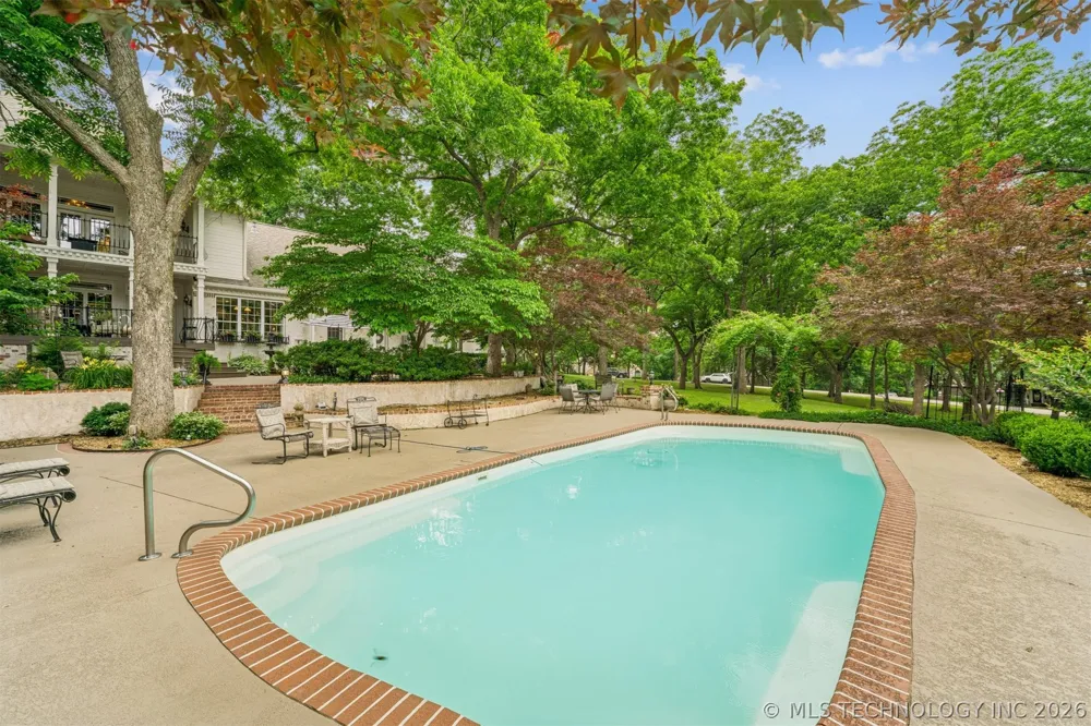 9835 E Shadowlake Drive Claremore, OK 74017