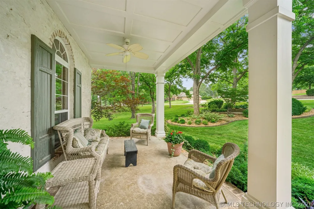 9835 E Shadowlake Drive Claremore, OK 74017
