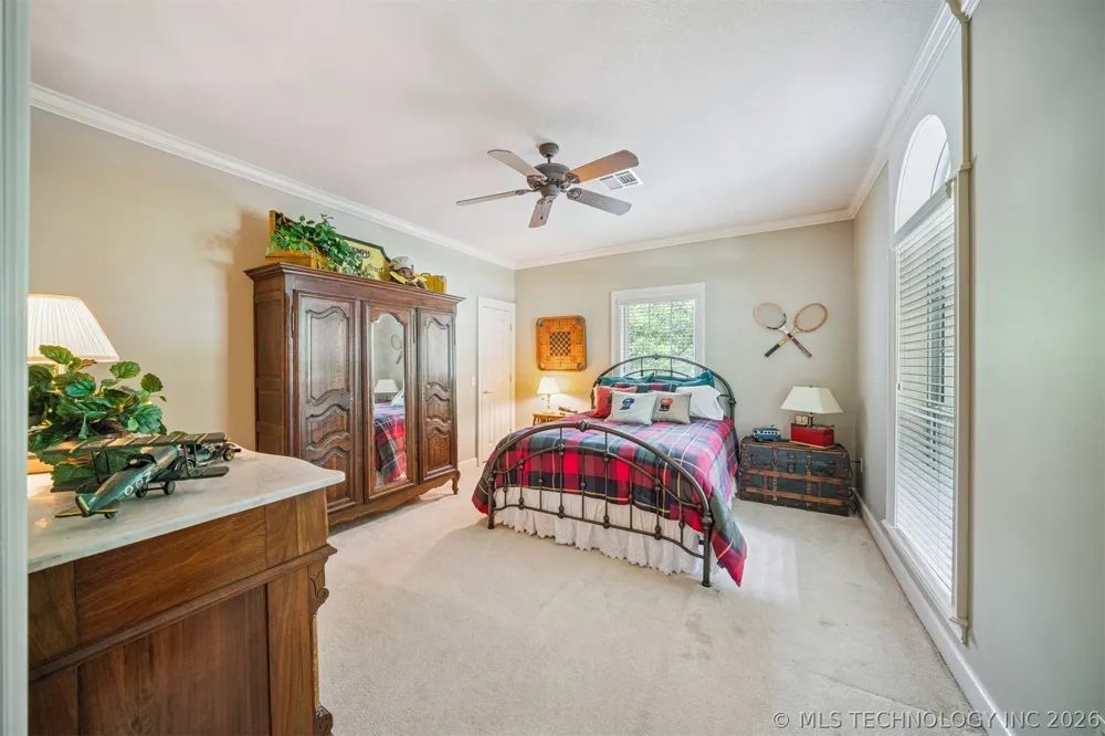 9835 E Shadowlake Drive Claremore, OK 74017