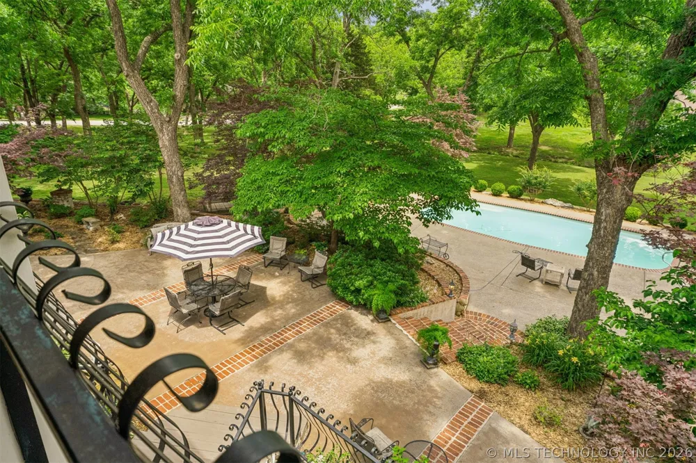 9835 E Shadowlake Drive Claremore, OK 74017