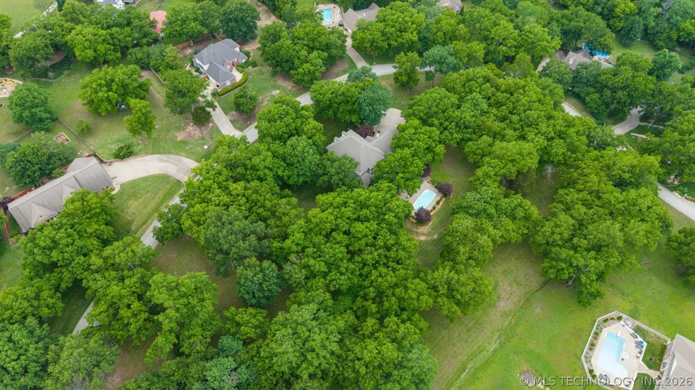 9835 E Shadowlake Drive Claremore, OK 74017