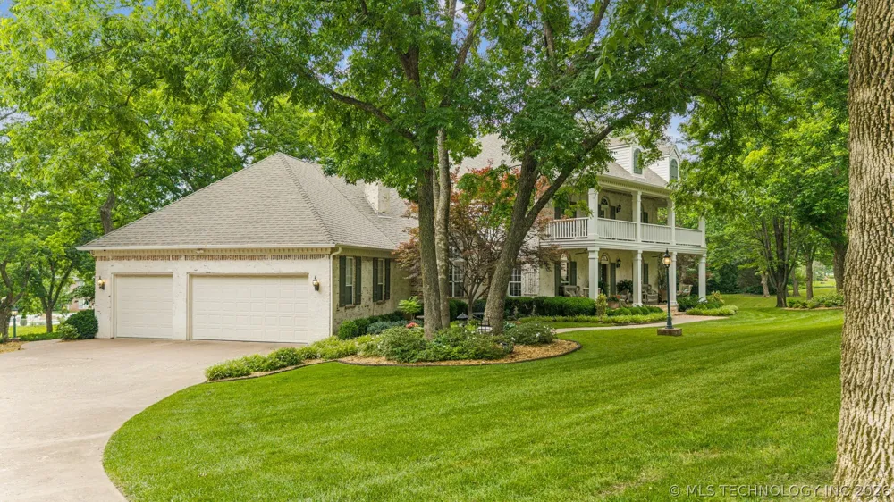 9835 E Shadowlake Drive Claremore, OK 74017