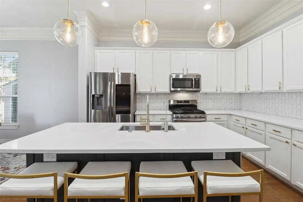 11119 Sherwood Forest Glen Drive Houston, TX 77043