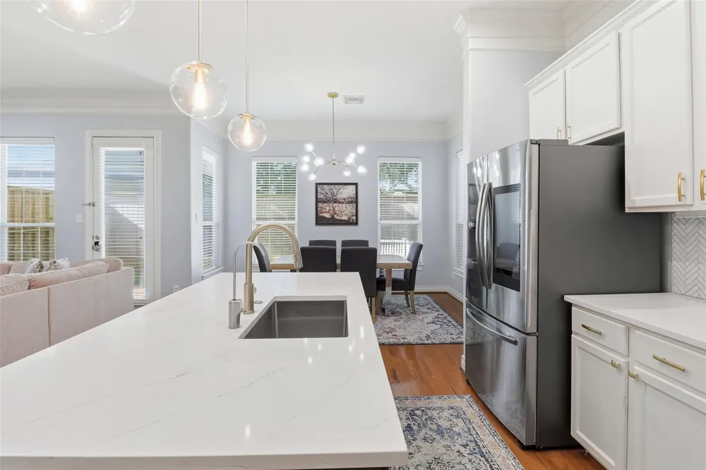 11119 Sherwood Forest Glen Drive Houston, TX 77043