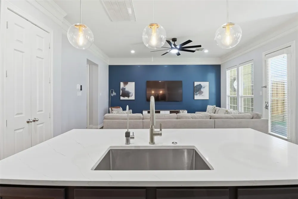 11119 Sherwood Forest Glen Drive Houston, TX 77043