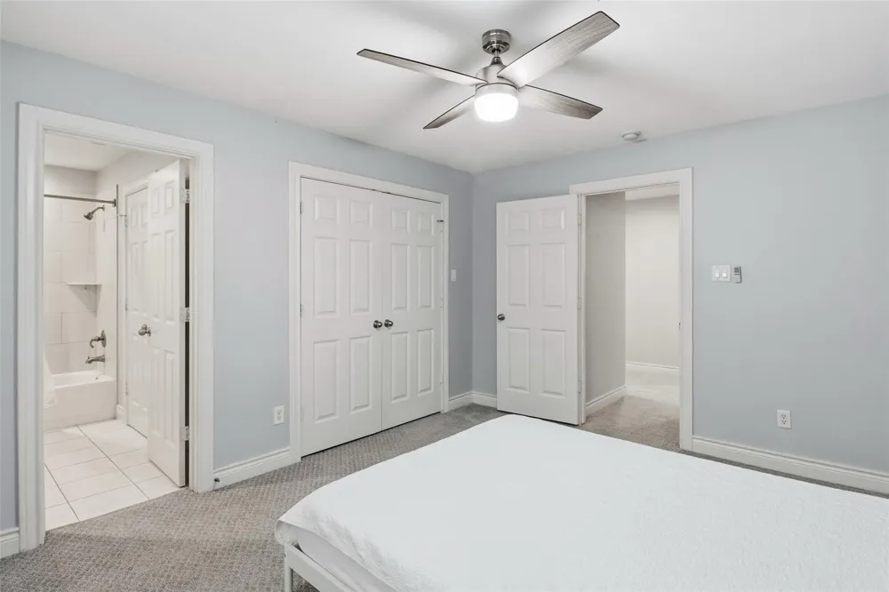 11119 Sherwood Forest Glen Drive Houston, TX 77043