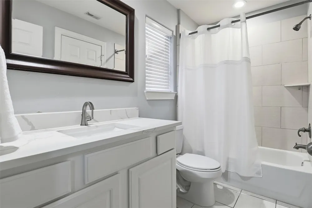 11119 Sherwood Forest Glen Drive Houston, TX 77043