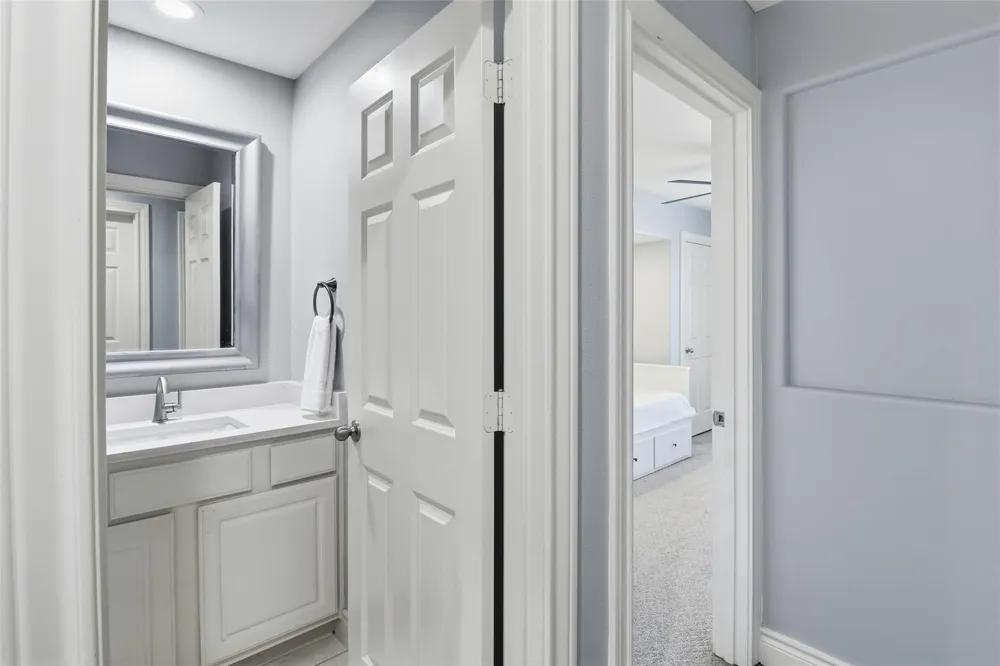11119 Sherwood Forest Glen Drive Houston, TX 77043