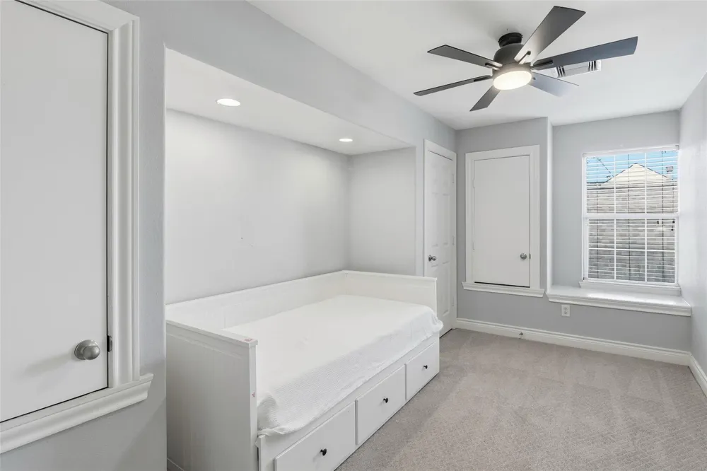 11119 Sherwood Forest Glen Drive Houston, TX 77043