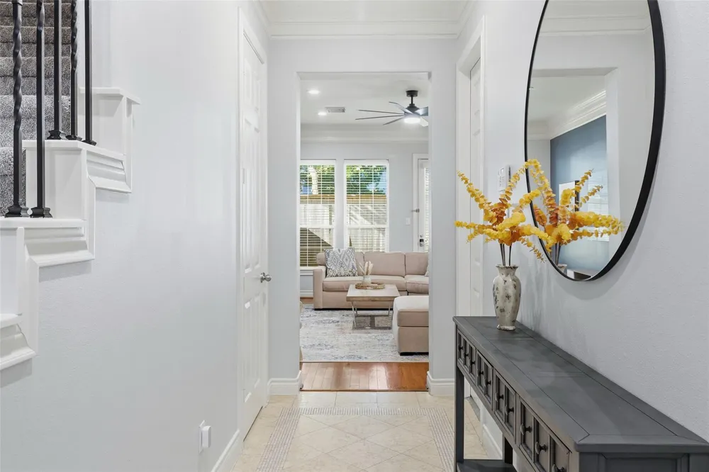 11119 Sherwood Forest Glen Drive Houston, TX 77043