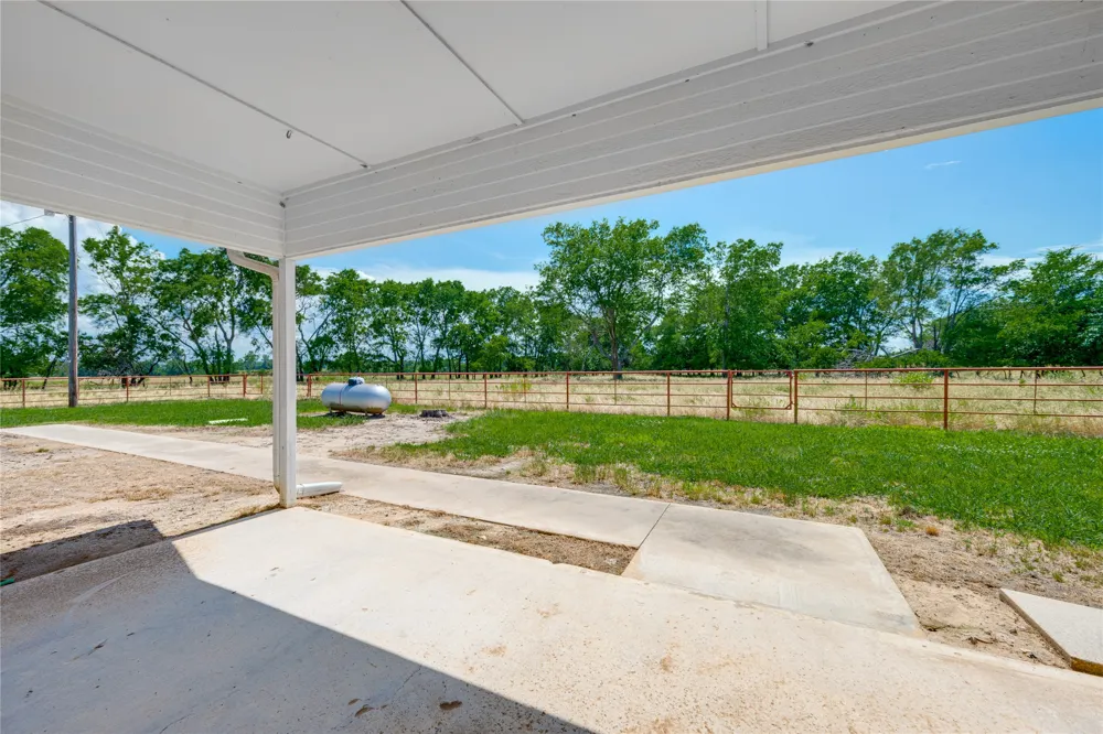 7350 Farm Road 2573 Clarksville, TX 75426