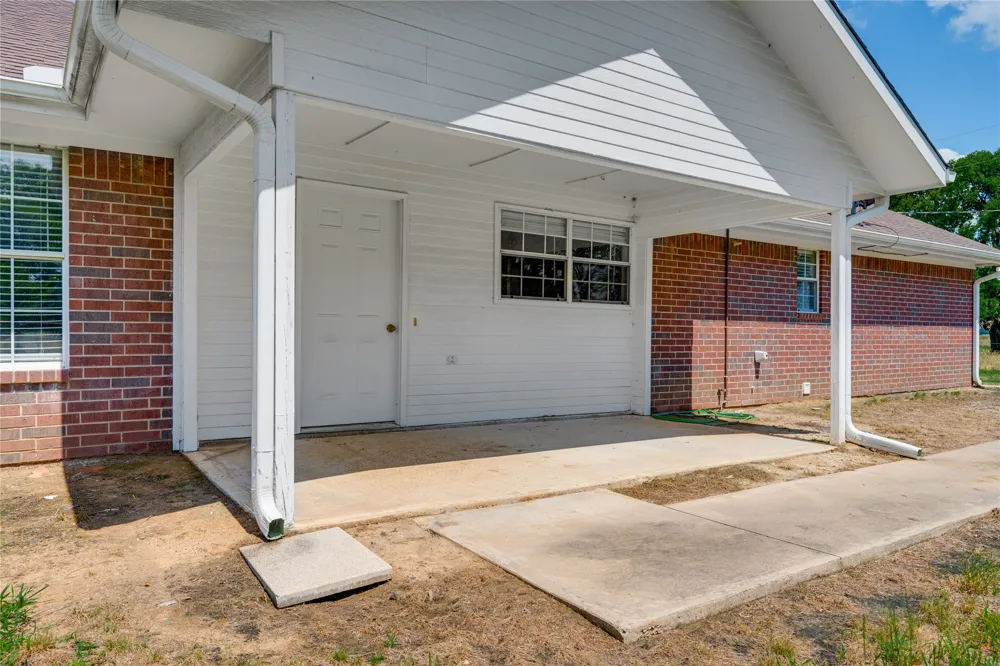 7350 Farm Road 2573 Clarksville, TX 75426