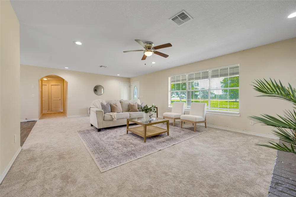 7350 Farm Road 2573 Clarksville, TX 75426