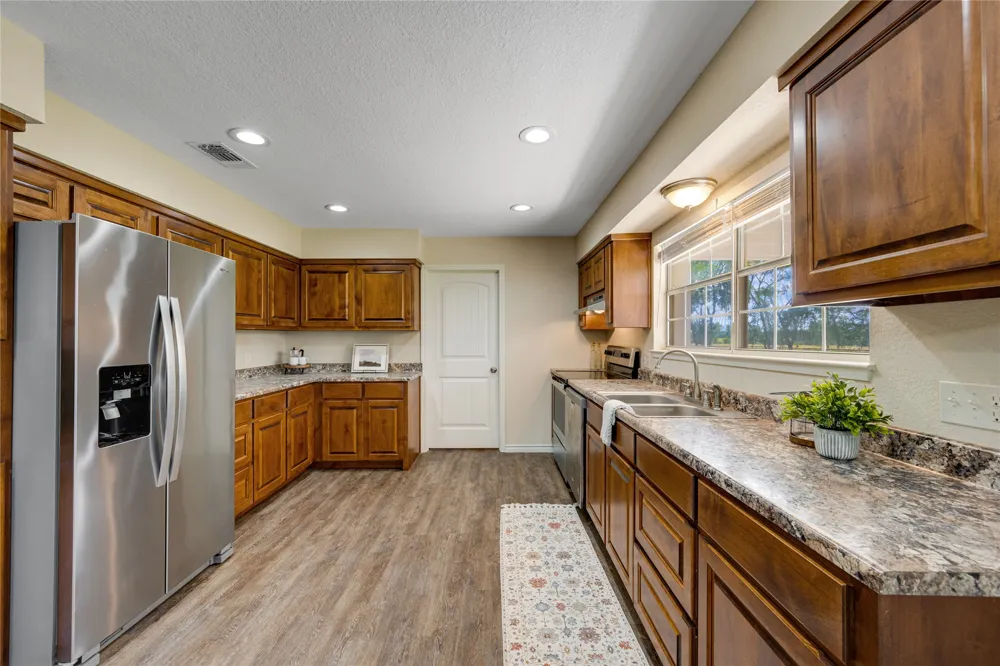 7350 Farm Road 2573 Clarksville, TX 75426