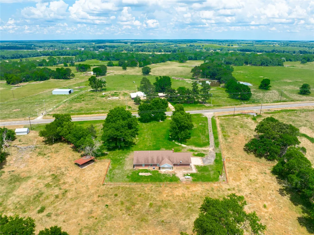 7350 Farm Road 2573 Clarksville, TX 75426