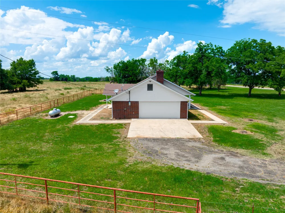 7350 Farm Road 2573 Clarksville, TX 75426