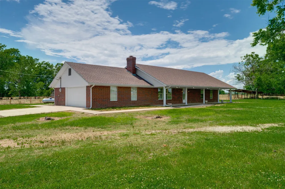 7350 Farm Road 2573 Clarksville, TX 75426