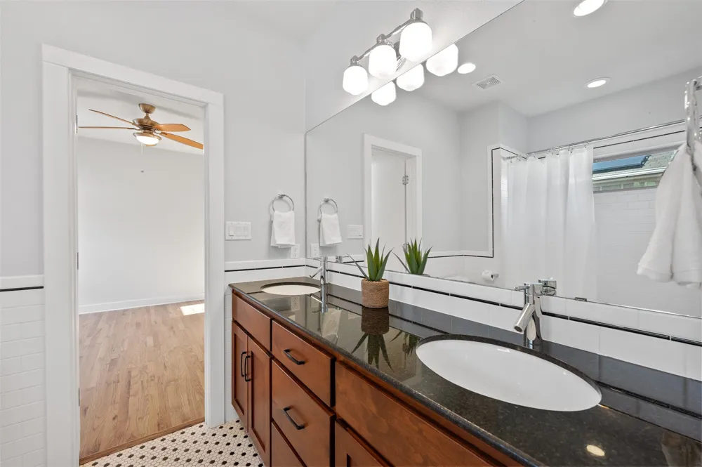 1800 Poquito Street Austin, TX 78702