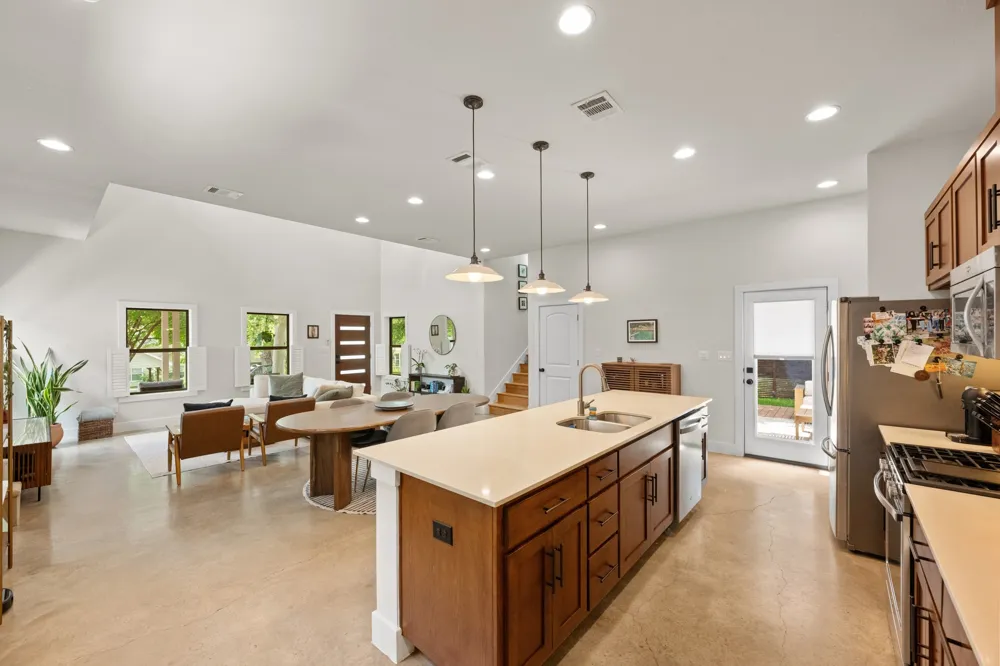 1800 Poquito Street Austin, TX 78702