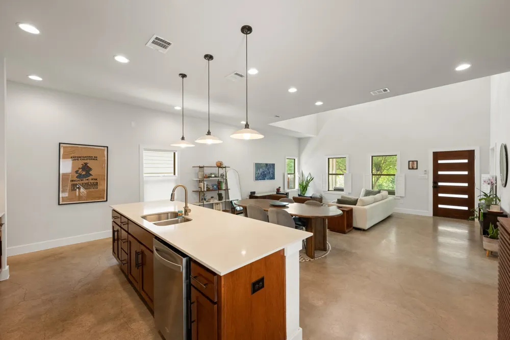 1800 Poquito Street Austin, TX 78702