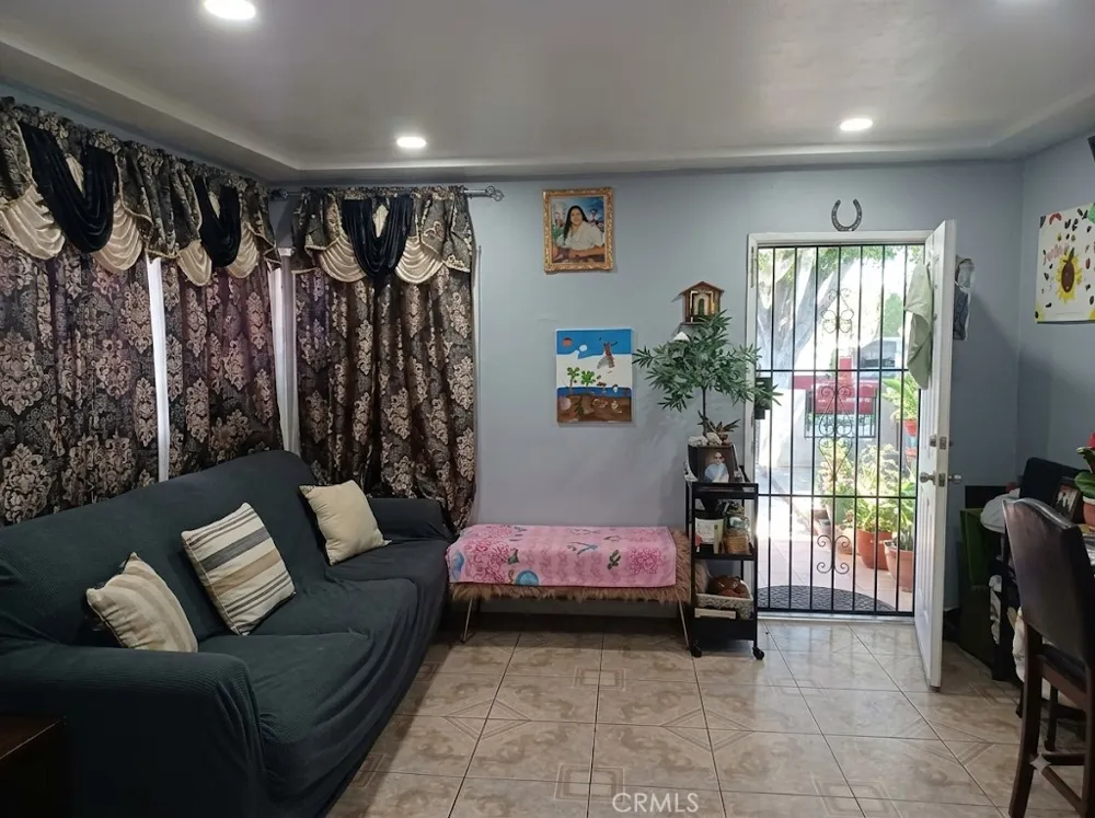 1354 W 84th Street Other, CA 90044