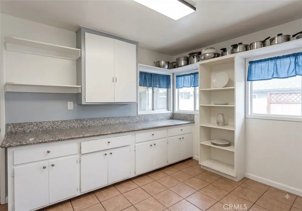 1354 W 84th Street Other, CA 90044