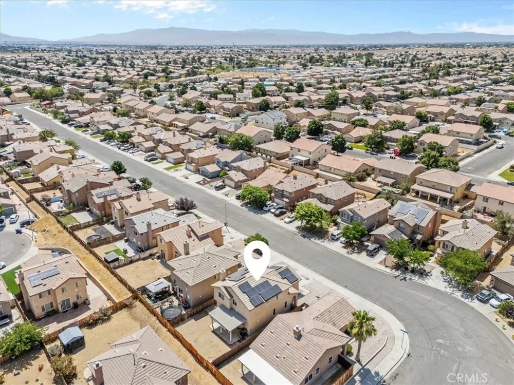 13736 Sunshine Terrace Victorville, CA 92394