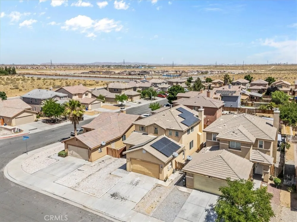 13736 Sunshine Terrace Victorville, CA 92394