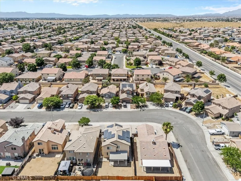 13736 Sunshine Terrace Victorville, CA 92394