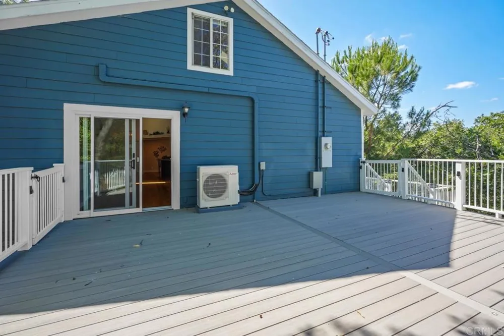 919 Kenison Dr Julian, CA 92036