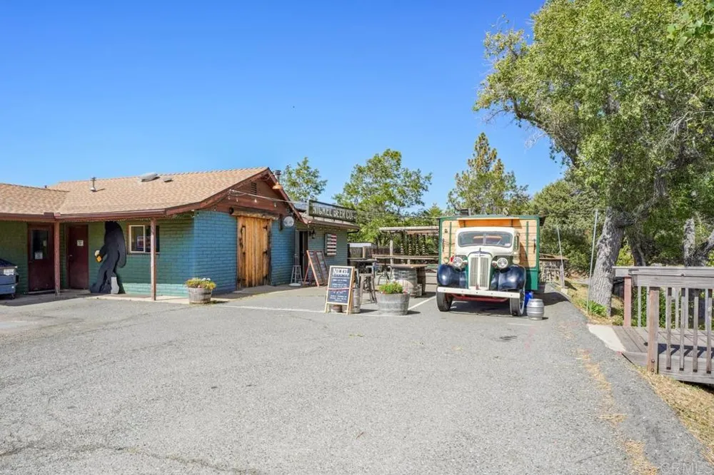 919 Kenison Dr Julian, CA 92036